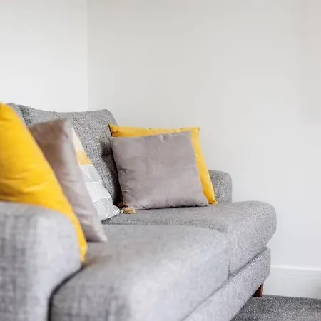 Beautiful House In Poole With Parking, All Ground Floor Level Extérieur photo