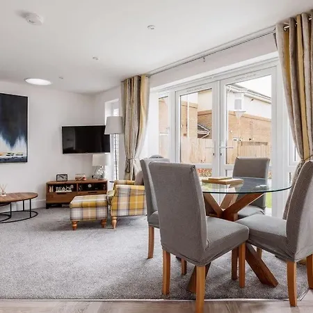 Beautiful House In Poole With Parking, All Ground Floor Level Extérieur photo