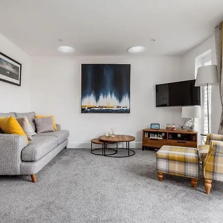 Beautiful House In Poole With Parking, All Ground Floor Level Extérieur photo