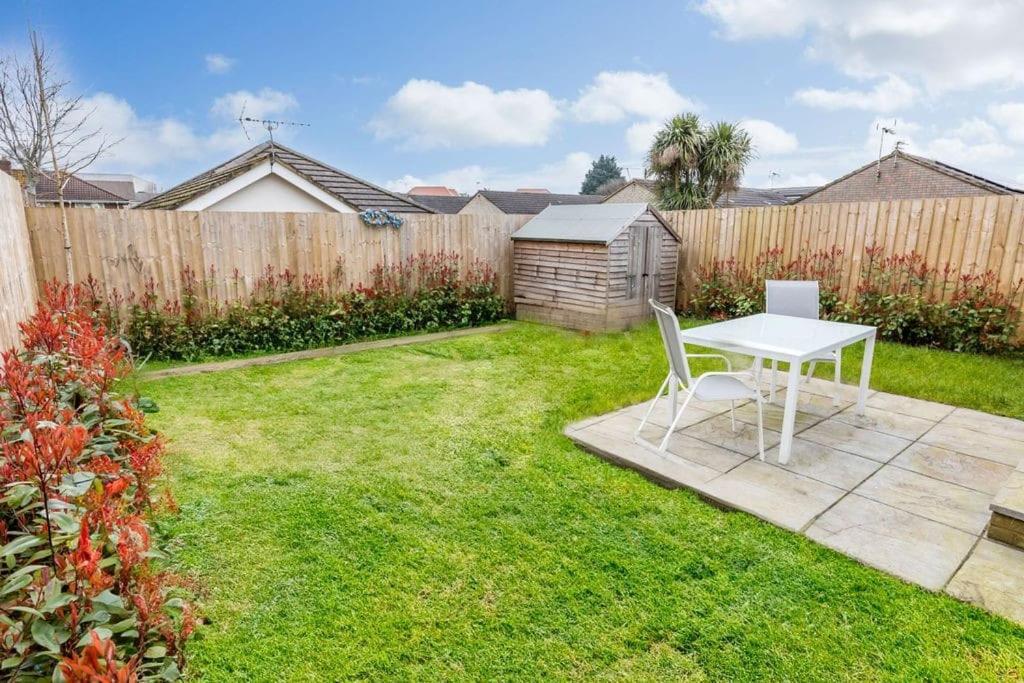 Beautiful House In With Parking, Ground Floor Level Poole